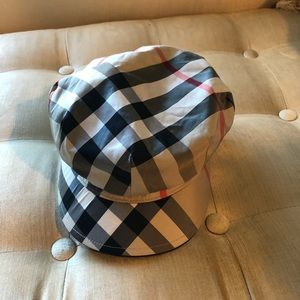 Burberry hat
